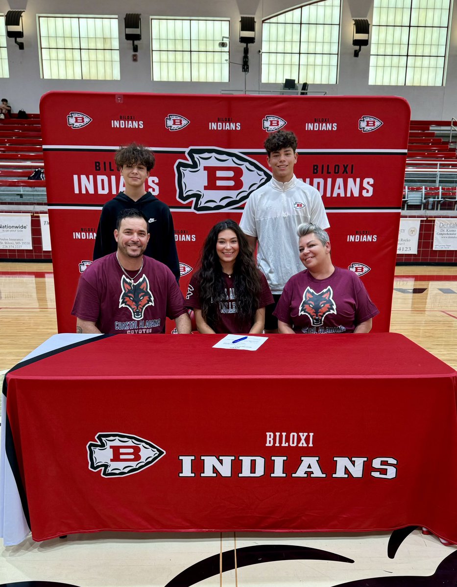 Congrats @kyliieirene on signing to play at the next level!!

#BlxIndianNation | #OneTribe