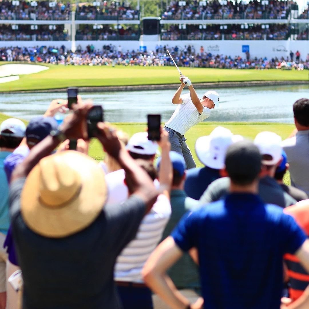 Get ready to tee off at the newly restored Colonial Country Club! Join us for the 78th Charles Schwab Challenge from May 20th - 26th. See you there! ⛳️ Click the link below to get your tickets! charlesschwabchallenge.com 📸: @penningtonphoto