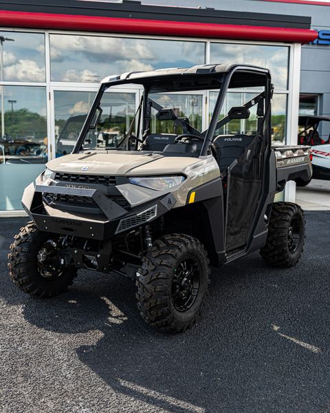 HBS Powersports keeping this Ranger XP 1000 protected with our Ranger Front Bumper🤝🏼

#DEALER #POLARIS #RANGER #SIDEBYSIDE #OFFROAD #FRONTBUMPER #THANKSFORTHUMPIN