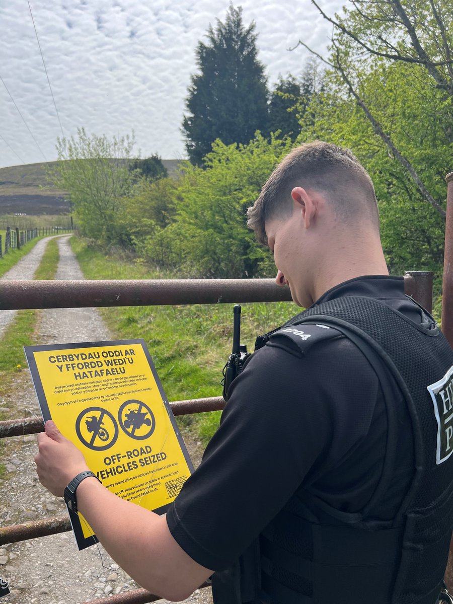 Today, our Neighbourhood Policing team visited hotspots for anti-social vehicle use in Pontypool These signs have been placed in areas where we've experienced a large number of reports relating to illegal and anti-social motorbike use #NeighbourhoodPolicing🚓