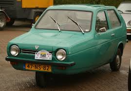 RaveFredericks's tweet photo. @haligonia Lemme pull up to the car meet with a reliant Robin cuz 3 wheels are now allowed 😎 https://t.co/thVWBlu7dM