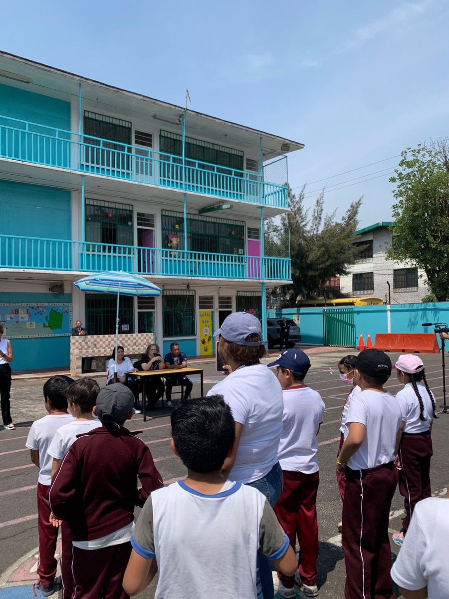 La Embajada de Israel en México, junto a las Voluntarias Judeo Mexicanas y el Colegio Hebreo Maguen David, visitaron la Escuela Primaria “Estado de Israel” para convivir y entregar un presente a las niñas y niños que cursan sus estudios de educación básica. 🇲🇽🤝🇮🇱