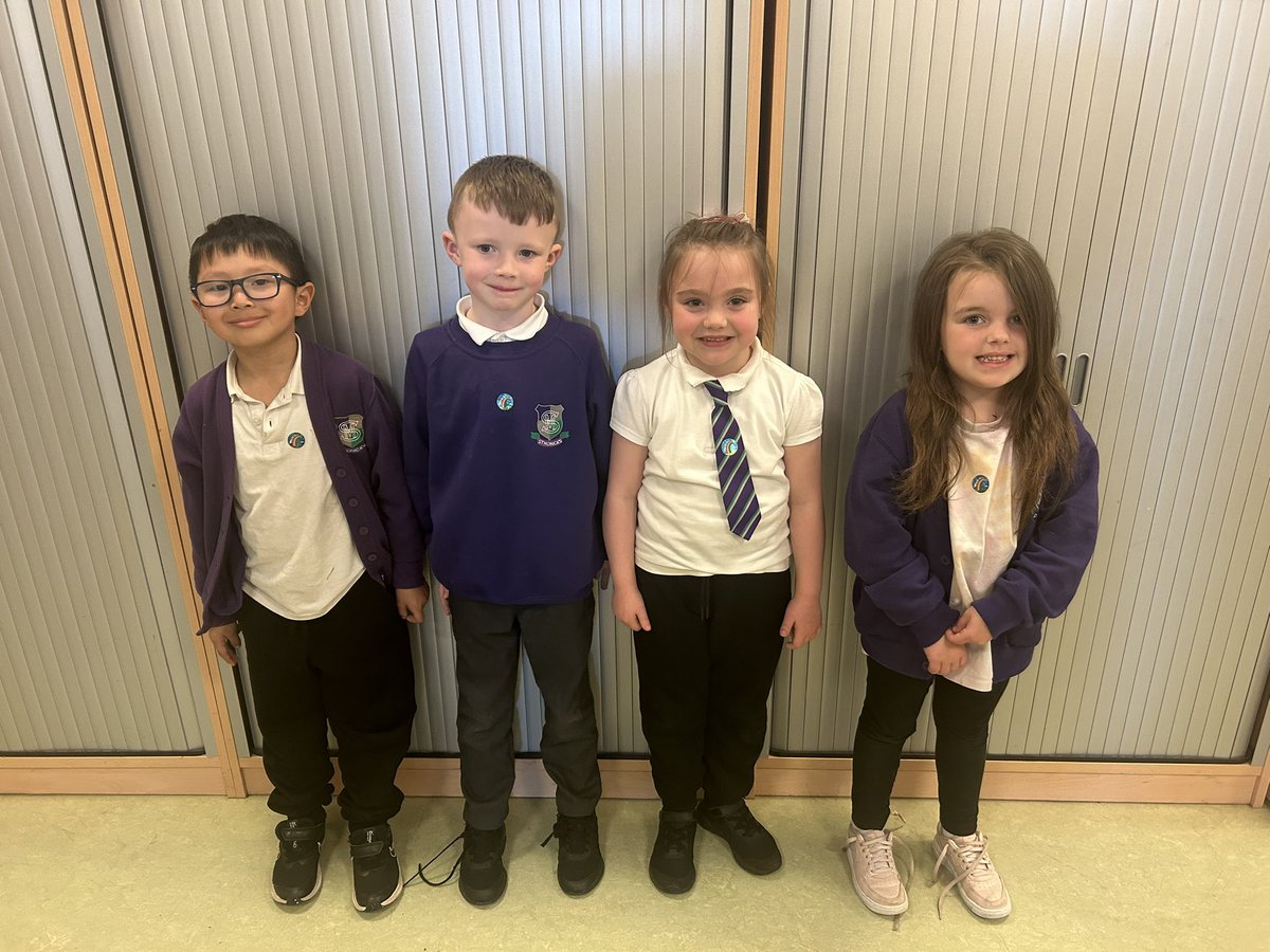 Always something good @StMonicaMilton
✅ Awesome activities with P4b & P6b during our session at the pitch 🤸🏼‍♂️🚀⚽️
✅ Celebrating the successes of these P1 Superstars in Reading & Writing 📖🧠📝 @Mrs_Greig @MrsPearson01
#CelebratingSuccess #ConfidentIndividuals #SuccessfulLearners