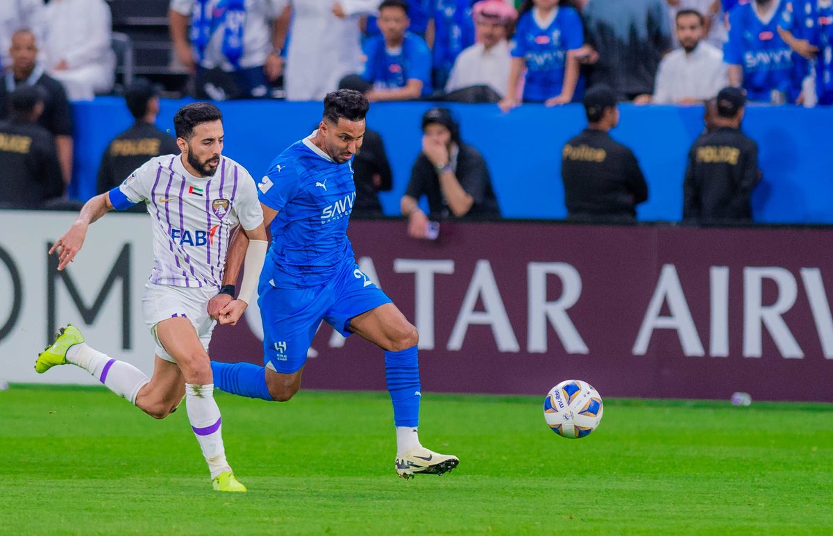 Abdulaziiz_199's tweet photo. دوري أبطال أسيا -نصف النهائي 
 وصيف اندية العالم نادي الهلال  و نادي العين  الاماراتي
 الملعب : المملكة  أرينا بالرياض 
اليوم : الثلاثاء الموافق 14 - 10 - 1445 ه
 الموفق 23 - 4 - 2024 م
عدسة: عبدالعزيز بن ابراهيم التميمي https://t.co/t6WxQ12NoK