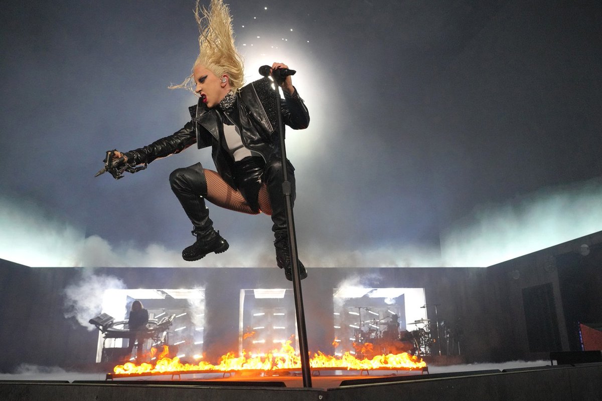 Lady Gaga Unveils Fiery Trailer for ‘Chromatica’ Ball Concert Film

More: rollingstone.com/music/music-ne…