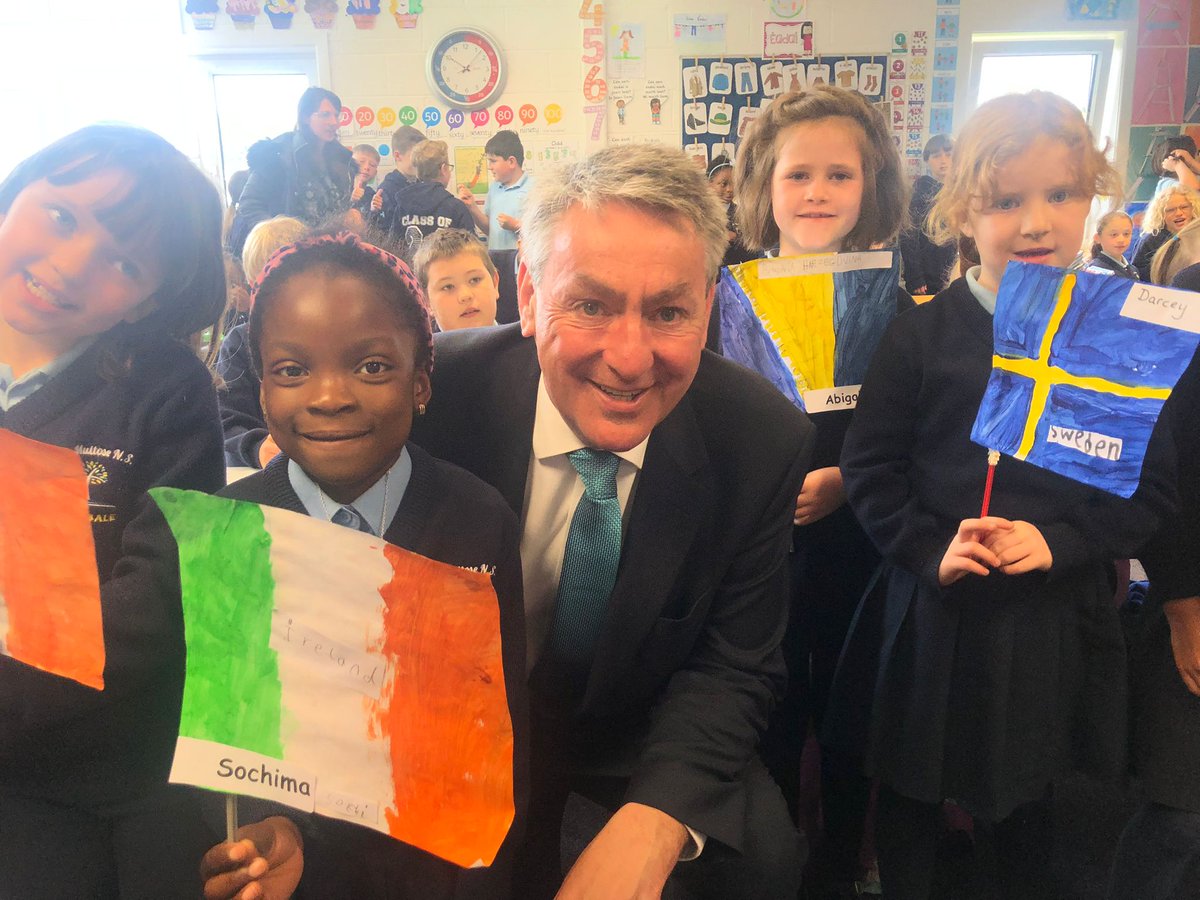 StMultoseNS's tweet photo. @StMultoseNS would like to thank @BillyKelleherEU for taking the time to visit us today ahead of #EuropeDay. We enjoyed learning all about Billy's very important role in the EU Parliament 🇮🇪🇪🇺 @KinsaleNews #BlueStarProgramme https://t.co/7bUGbU3zvJ