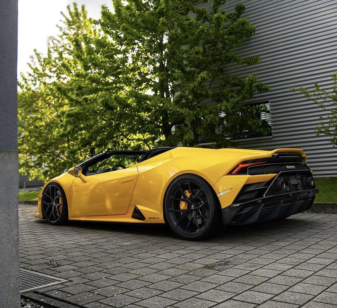 Lamborghini Huracan EVO Spyder 🍋