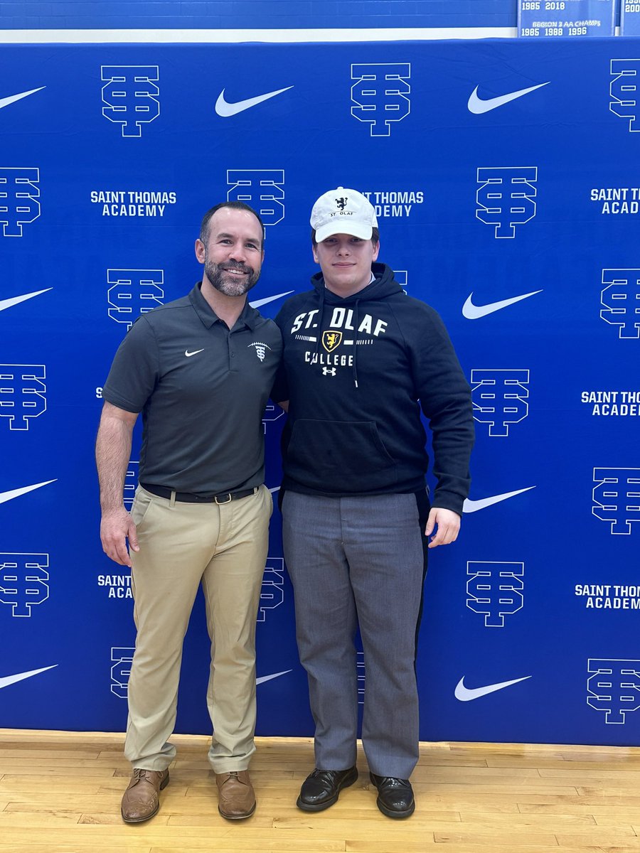 Cody Packer (@codypacker_) on Twitter photo Thankful for everyone who has helped me get to where I am today. Excited to be playing at the next level ππ€
<a href="/traviswalch/">Travis Walch</a> <a href="/Sroz15/">Roz</a> <a href="/AllThingsSTA/">Saint Thomas Academy</a> <a href="/thetrainingHAUS/">Training HAUS</a> <a href="/JamesKilian/">James Kilian</a> <a href="/Coach_MPaulson/">Matthew Paulson</a> <a href="/StolafRBC/">Eric Pulley</a> Thankful for everyone who has helped me get to where I am today. Excited to be playing at the next level ππ€
<a href="/traviswalch/">Travis Walch</a> <a href="/Sroz15/">Roz</a> <a href="/AllThingsSTA/">Saint Thomas Academy</a> <a href="/thetrainingHAUS/">Training HAUS</a> <a href="/JamesKilian/">James Kilian</a> <a href="/Coach_MPaulson/">Matthew Paulson</a> <a href="/StolafRBC/">Eric Pulley</a>