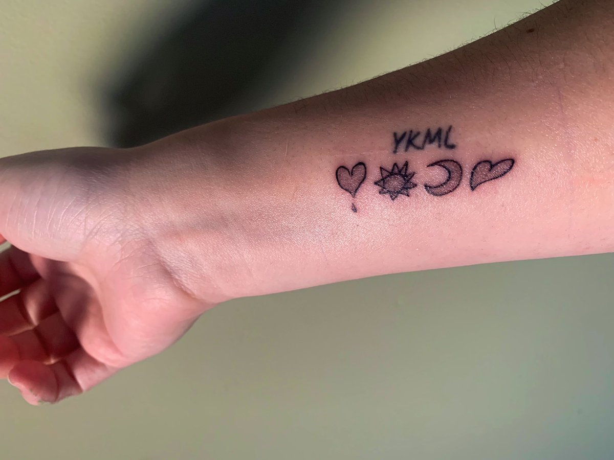 OfficialDeannaP's tweet photo. This design is so much more than just a piece of art; it’s THEIR art❤️ . Every time I look at this tattoo, I’ll be reminded of the strength, compassion, &amp; love they’ve shown me. I’m eternally grateful for each of them. I love you all deeply, and I’m so blessed you’re in my life❤️ https://t.co/8gfplMDOrj