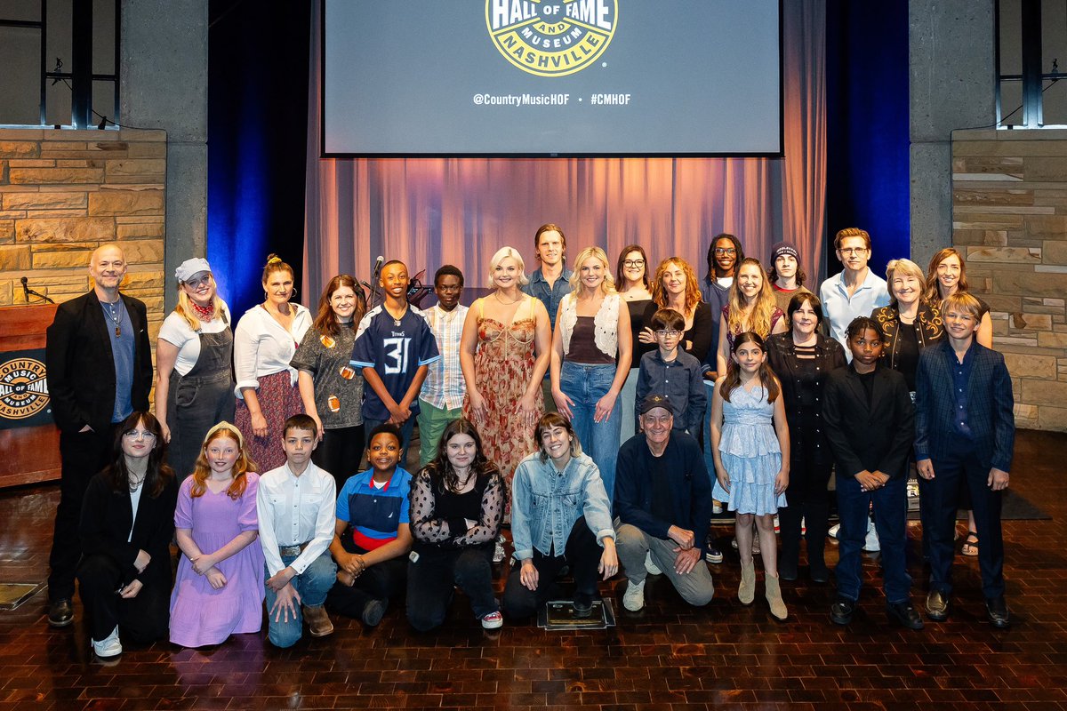 Earlier this week, the Museum hosted its 45th annual celebration in honor of 'Words & Music,' the Museum’s flagship educational program. Participants and their families gathered, along with the evening’s hosts, @Tigirlily Gold, to hear a selection of thirteen songs written by…