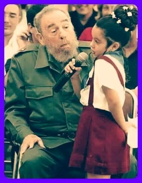 El grito de una foto. Fidel es Fidel. @CubaMined @dpevillaclara  #VillaClaraConTodos #Cuba