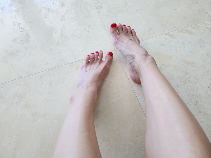 ⚘️&hearts;️ https://t.co/ysIvFks8xY