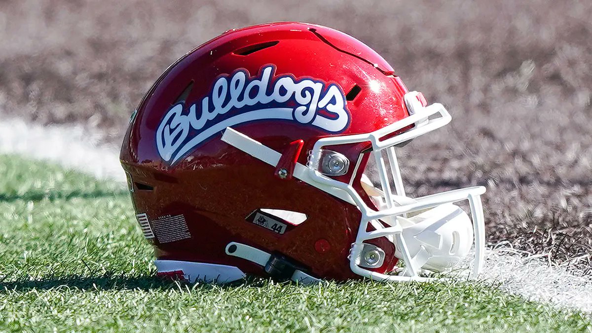 Thank you @FresnoStateFB for stopping by our Spring Practice yesterday. It was great to see the DOGS in the house. We love what you guys are doing in the Valley!! #WeAreGrant #PacerForLife