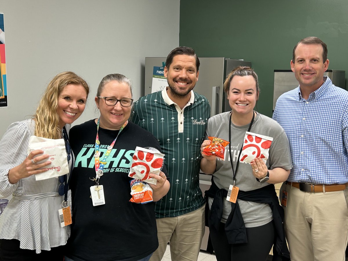 Happy Teacher Appreciation Day 3! We have had a great week of celebrations! Today @ChickfilA sandwiches for lunch #WeAreKPark