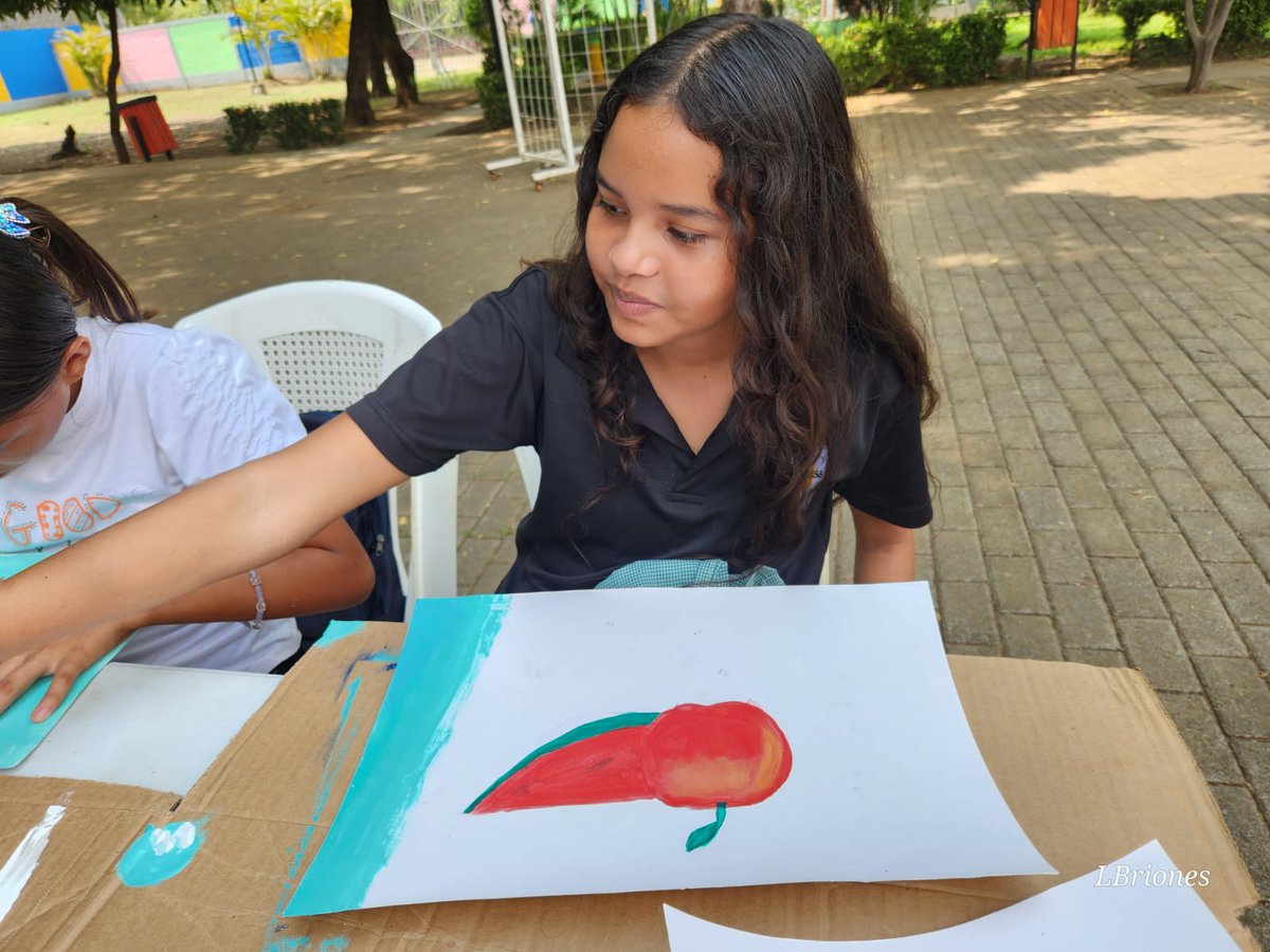 ➡️ Promovemos el talento y la creatividad de niñas, niños, adolescentes, jóvenes y adultos. #EnFotos curso de pintura creativa en Casa de Cultura Lorenzo Aníbal Rojas del municipio de #Chichigalpa 🥳🎨🖼️👨‍🎨👩‍🎨 #AlcaldíasdelPuebloNi #Nicaragua