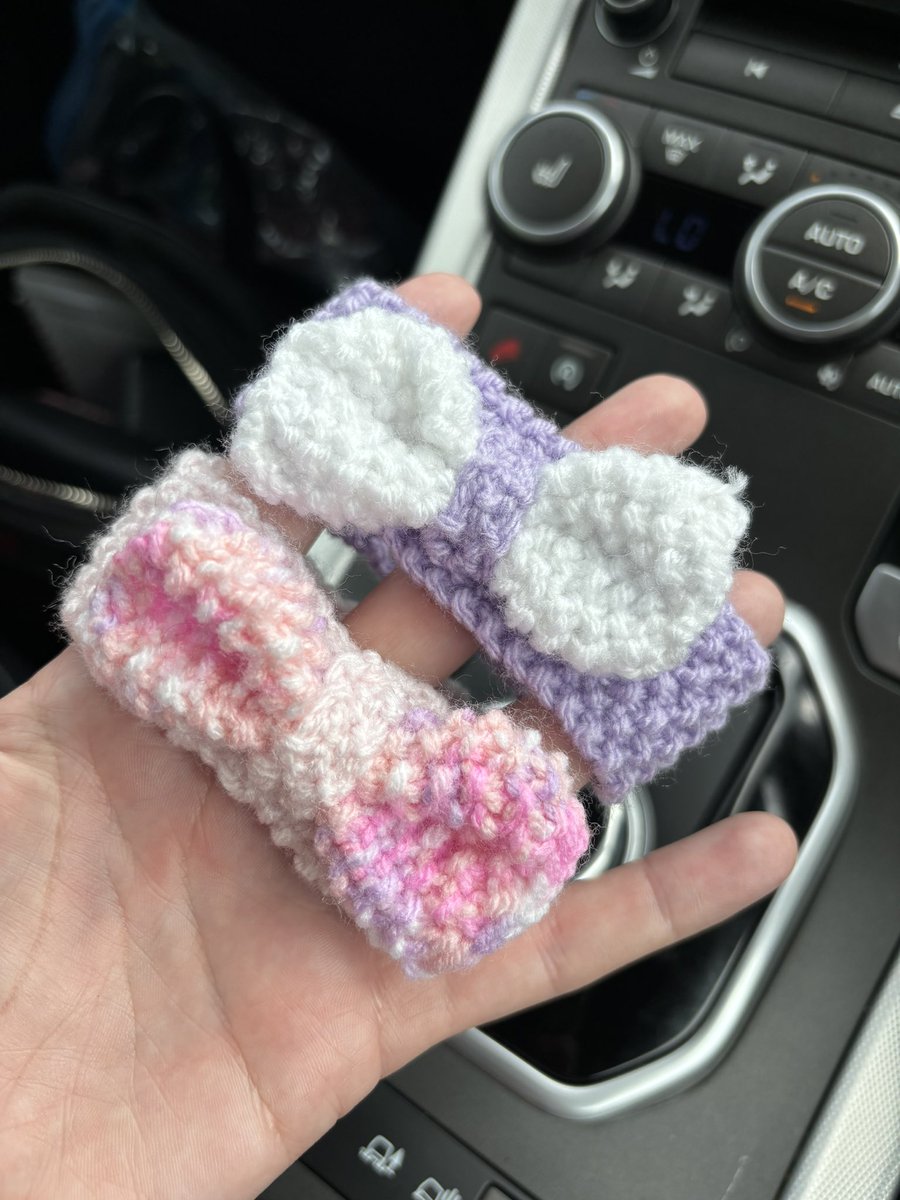 Liz Lloyd-Martin (@lizlloyd911) on Twitter photo Momma Lloyd has been knitting again 🥰 All dropped off to the NNU whilst visiting our first and second year nursing students. Great to see them in practice and hearing all about their positive experiences. Thank you <a href="/SathEduPreReg/">Practice Education Facilitators Pre Reg Nursing</a> <a href="/StaffsUniHSW/">Staffs Uni Health, Science and Wellbeing</a> Momma Lloyd has been knitting again 🥰 All dropped off to the NNU whilst visiting our first and second year nursing students. Great to see them in practice and hearing all about their positive experiences. Thank you <a href="/SathEduPreReg/">Practice Education Facilitators Pre Reg Nursing</a> <a href="/StaffsUniHSW/">Staffs Uni Health, Science and Wellbeing</a>