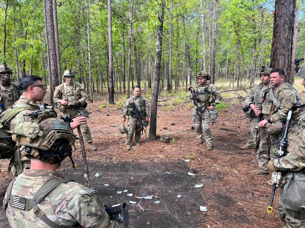 🚨 Introducing Warfighter Wednesday 💪 Today’s highlight goes to 1-120th Infantry Regiment! The Maddawgs of #Bravo Co. had the opportunity to improve their skills in April. The Squads displayed their lethality and ability to learn throughout the entire training weekend.