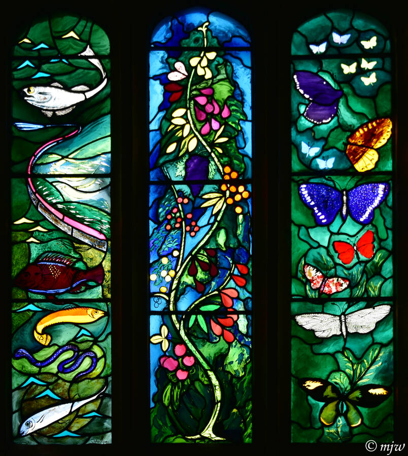 #WindowsWednesday - All Saints' church, Farnborough, #Berkshire - John Piper's window in memory of John Betjeman... It made my day !