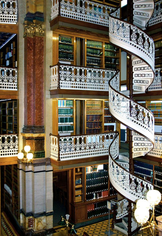 Another of my series of library posts for #SomethingBeautiful
Iowa State Law Library, Des Moines
#LoveLibraries #EveryLibraryMatters #Libraries #Library #LibraryTwitter