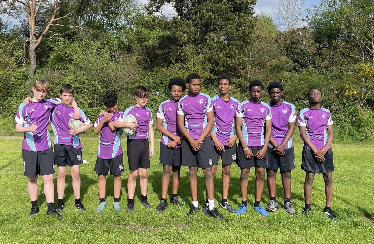 Well done to our Yr 9 rugby team who played in their first Oldham Schools tournament. Great to see so many pupils representing Newman for the first time and they got a win! 🙌🏉 #teamnewman @NewmanRC_Head @NewmanRCCollege