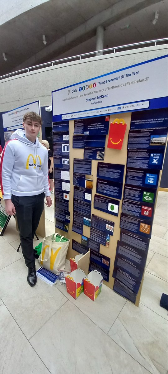 Ardscoil Rís Limk tweet media