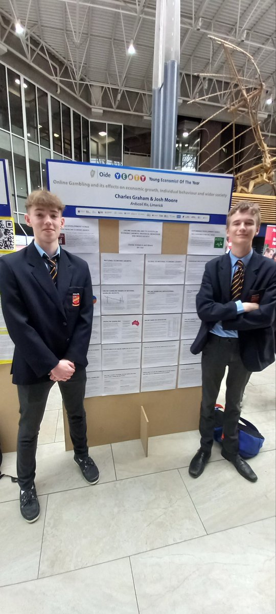 Ardscoil Rís Limk tweet media
