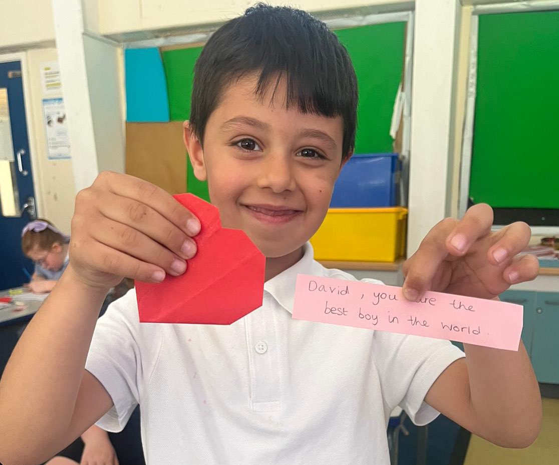 Thanks to our training teacher Miss Lewis for sharing these great pics. 

Year 2 celebrated their special class friendships by spreading kindness to each other with compliments.

They also practised their fine motor skills by making tricky origami hearts 💌. 

#ShowYouCare