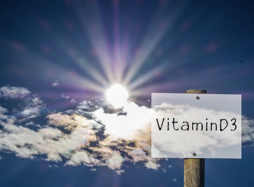 2020年の研究では、日光浴後の若者と高齢者のビタミンD3生成を比較し、年齢とともに生成量が減少することが明らかになりました。年齢は生成量の変動の20％に寄与し、10年ごとに13％減少します。 🇯🇵…w-grassrootshealth-net.translate.goog/blog/vitamin-d…