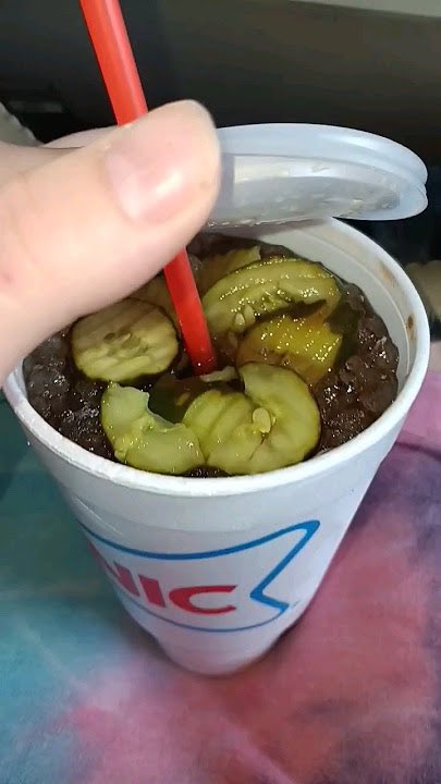 iiiitsandrea's tweet photo. I TOLD YOU WE WOULD SEE 
RISE OF SAVORY SODA!!!!!!!!! 

latest viral drink = 
PICKLES + DR. PEPPER 

@PaulVoge this is your 
moment to shine/thrive https://t.co/yO3JjVVPAo