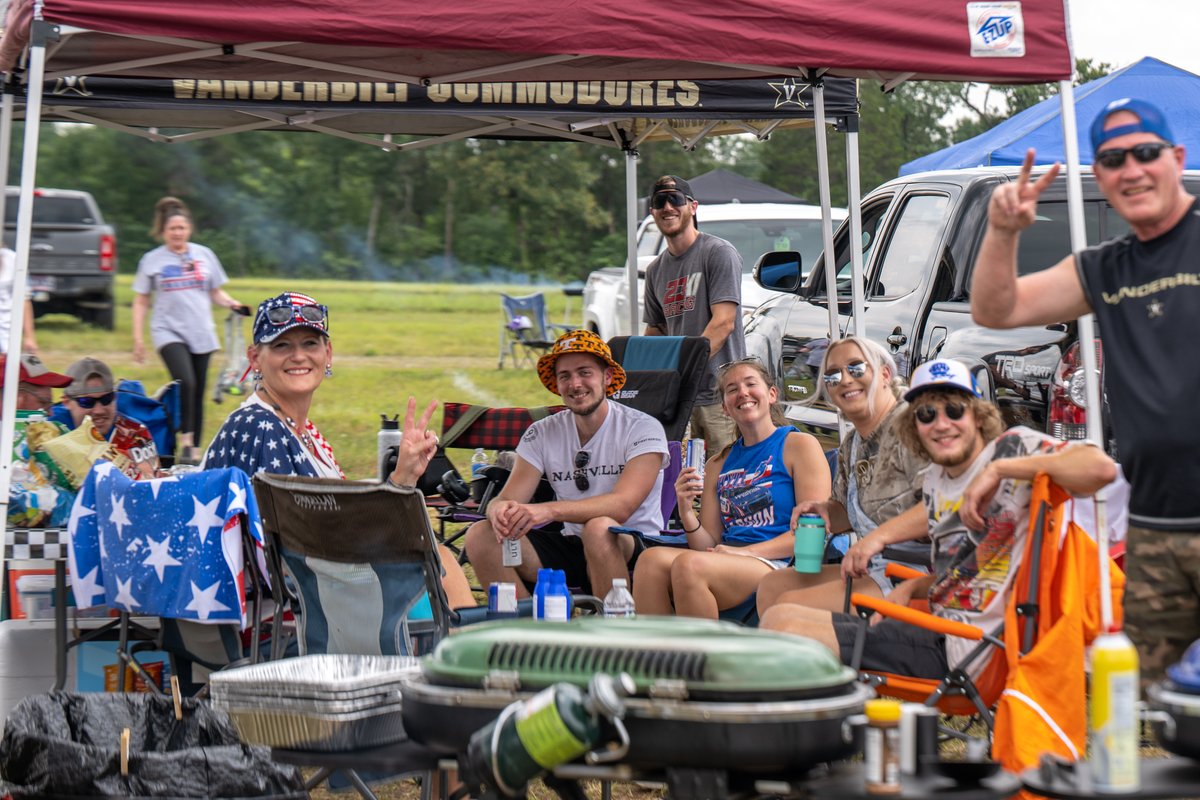 You know what they say... campers have more fun! 😎 Check out this week's featured campsite, GEICO Glade, located between turns 3 and 4! ℹ️: bit.ly/3wp28dE #Ally400 | #TNLottery250 | #Rackley200