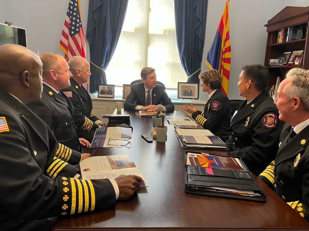 Important meeting last week with Arizona’s Fire Chiefs. Congress must get our firefighters the support they need & deserve. Today, I'll be voting to reauthorize the Assistance to Firefighters & SAFER grant programs to provide them with resources for staffing & equipment.
