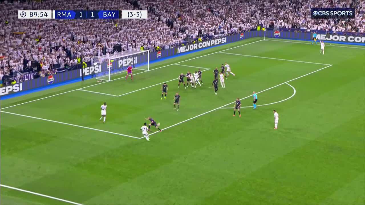 REAL MADRID TURN IT AROUND AT THE DEATH 😱