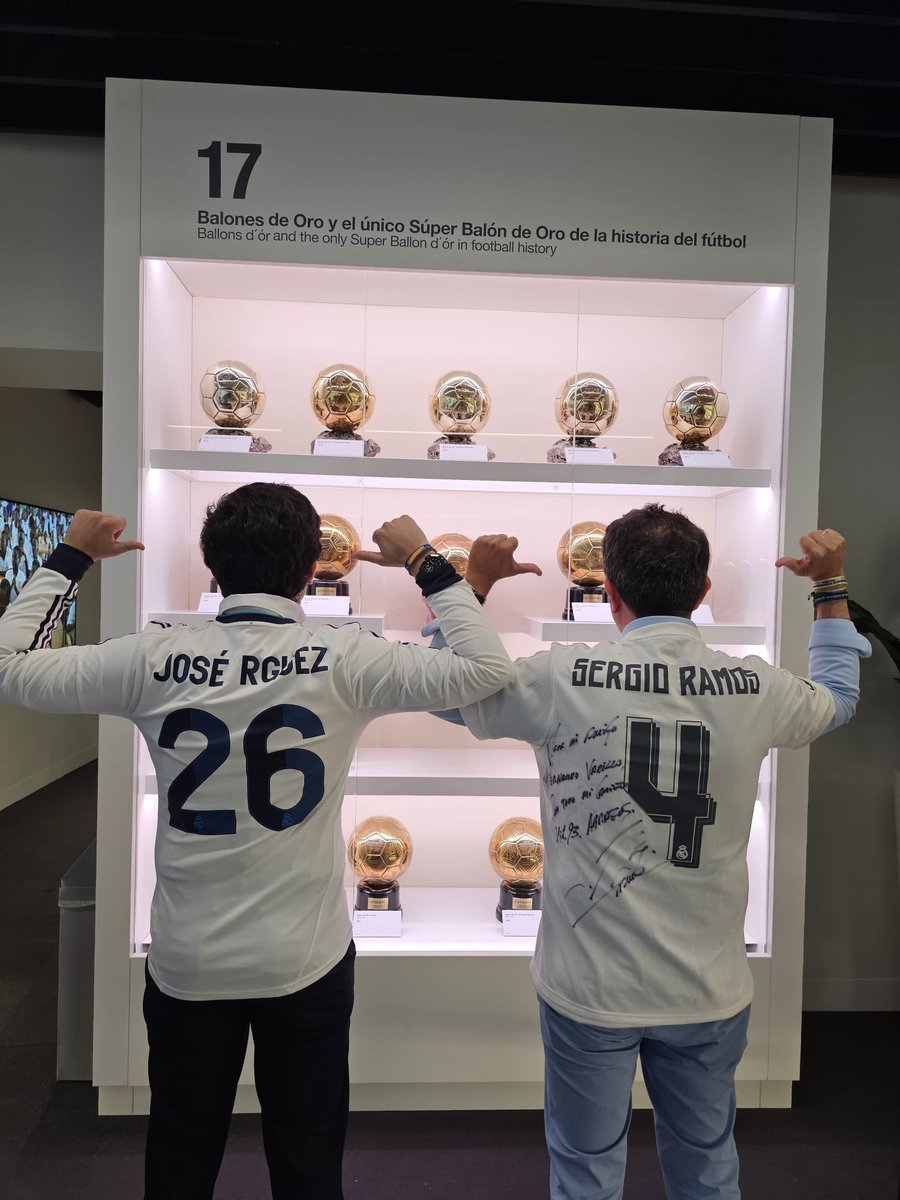 Josseroodriguez's tweet photo. Estamos en la final, parece que mi camiseta paseando por el  Santiago Bernabéu da suerte 💪💪 @bvadillo @realmadrid https://t.co/7uESrUMmY3