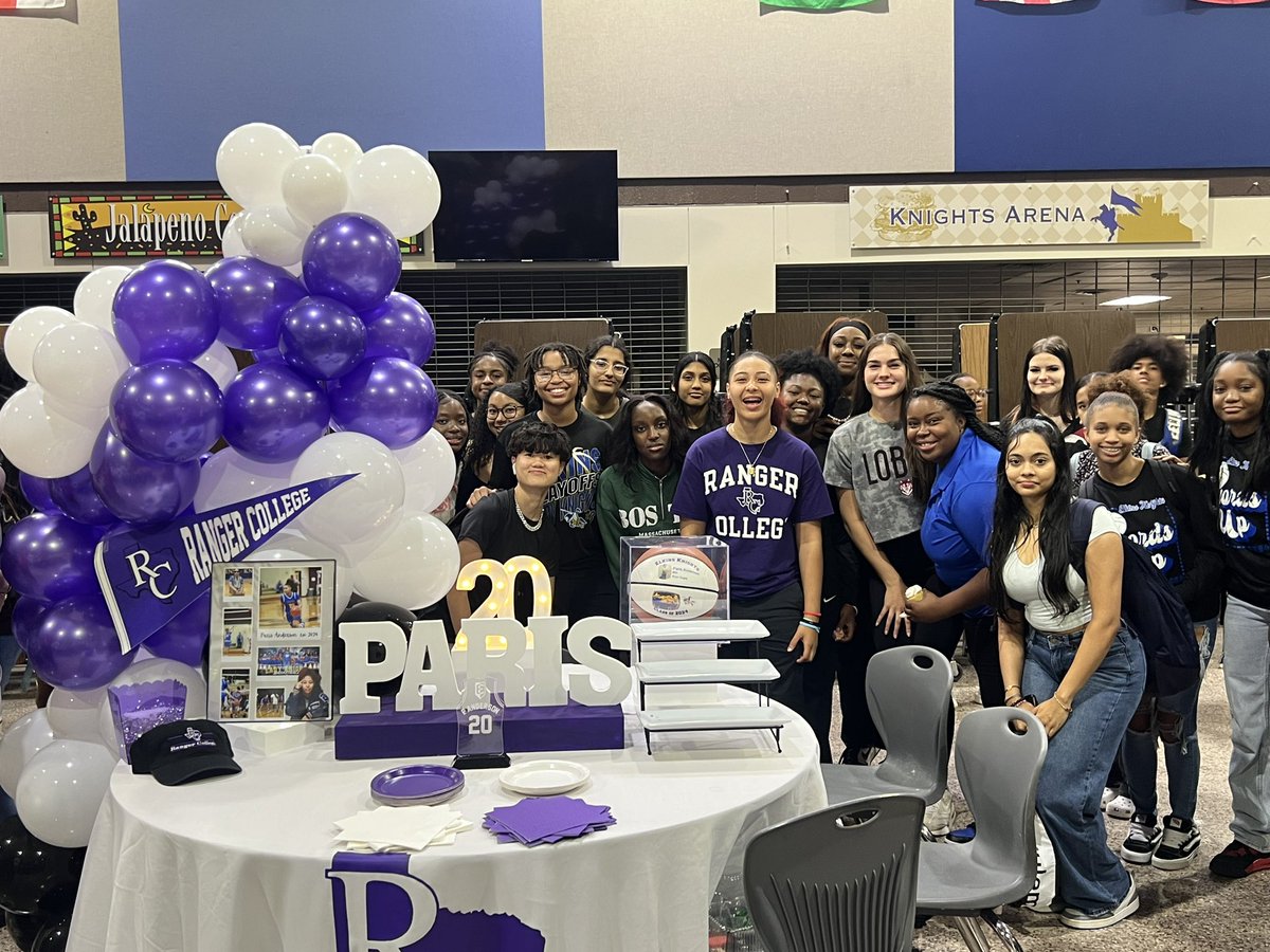 Congratulations to @maddierhea4 ❤️🖤🏀and @TalentedWay 💜🤍🏀on doing a great job of representing our program. Best wishes to all of our KNIGHTS who signed today!!! @EHS_Knightswire @FBISDAthletics @djackson11SU @SulRossGBB @Ranger_WBB #SwordsUp⚔️ #CollegeBound