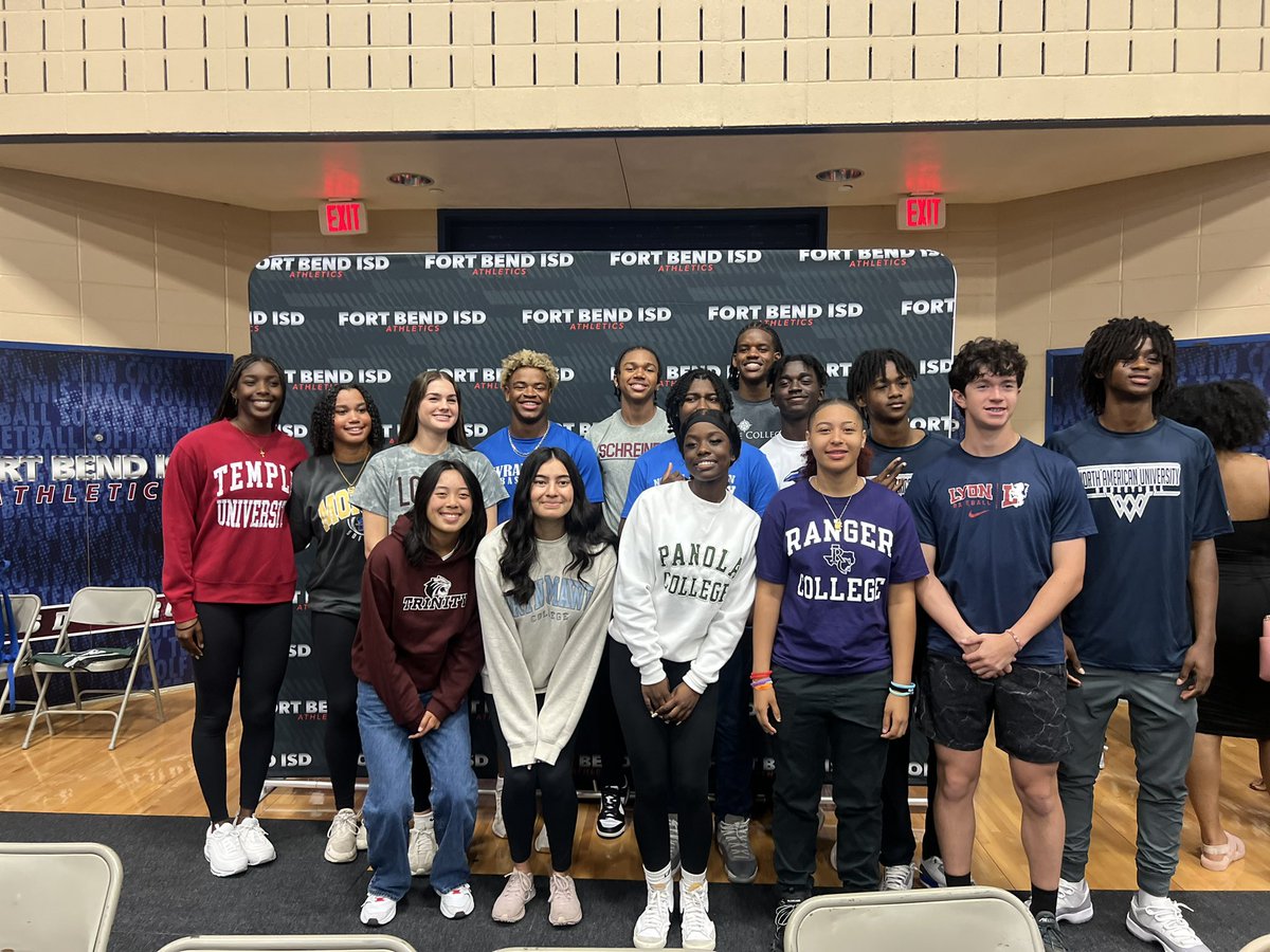 elkins_girls's tweet photo. Congratulations to @maddierhea4 ❤️🖤🏀and @TalentedWay 💜🤍🏀on doing a great job of representing our program. Best wishes to all of our KNIGHTS who signed today!!!

@EHS_Knightswire 
@FBISDAthletics 
@djackson11SU 
@SulRossGBB
@Ranger_WBB 

#SwordsUp⚔️ #CollegeBound https://t.co/q4f3ay8Ug7