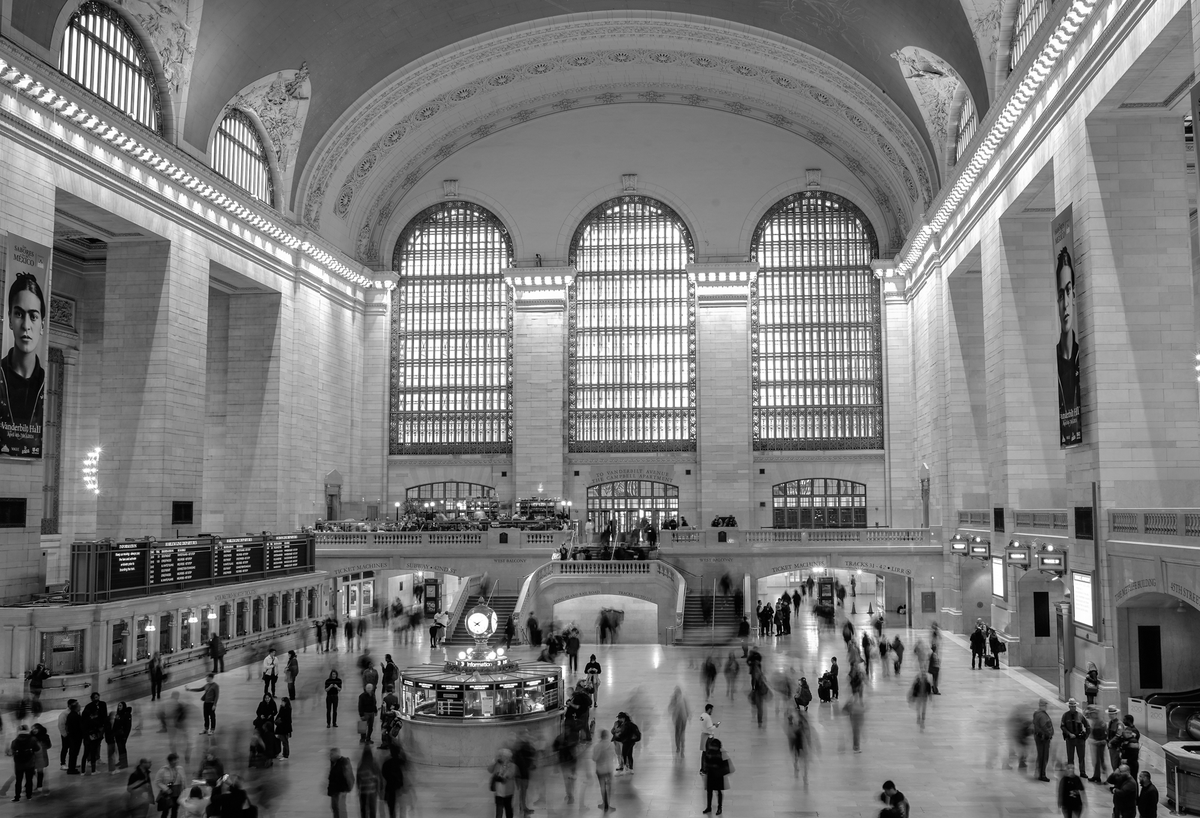 Grand Central Dance Hall I came across this dance hall in New York. It was called Grand Central There seemed to be one or two trains coming in & out. So thoughtful to lay on transport for the dancers! There needs to be more dancing there! objkt.com/tokens/KT1KGbu… 6 $XTZ 10/10