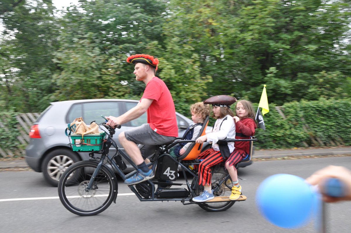 Kidical Mass Sheffield (@sheffkidmass) on Twitter photo Joining us on Saturday 18th May? We'd love it if people set up some feeder rides into the centre, to ride with others who are travelling from the same part of the city.
Let us know your plans and we'll share them around. Email kidical.mass.sheffield@gmail.com or reply here. Joining us on Saturday 18th May? We'd love it if people set up some feeder rides into the centre, to ride with others who are travelling from the same part of the city.
Let us know your plans and we'll share them around. Email kidical.mass.sheffield@gmail.com or reply here.