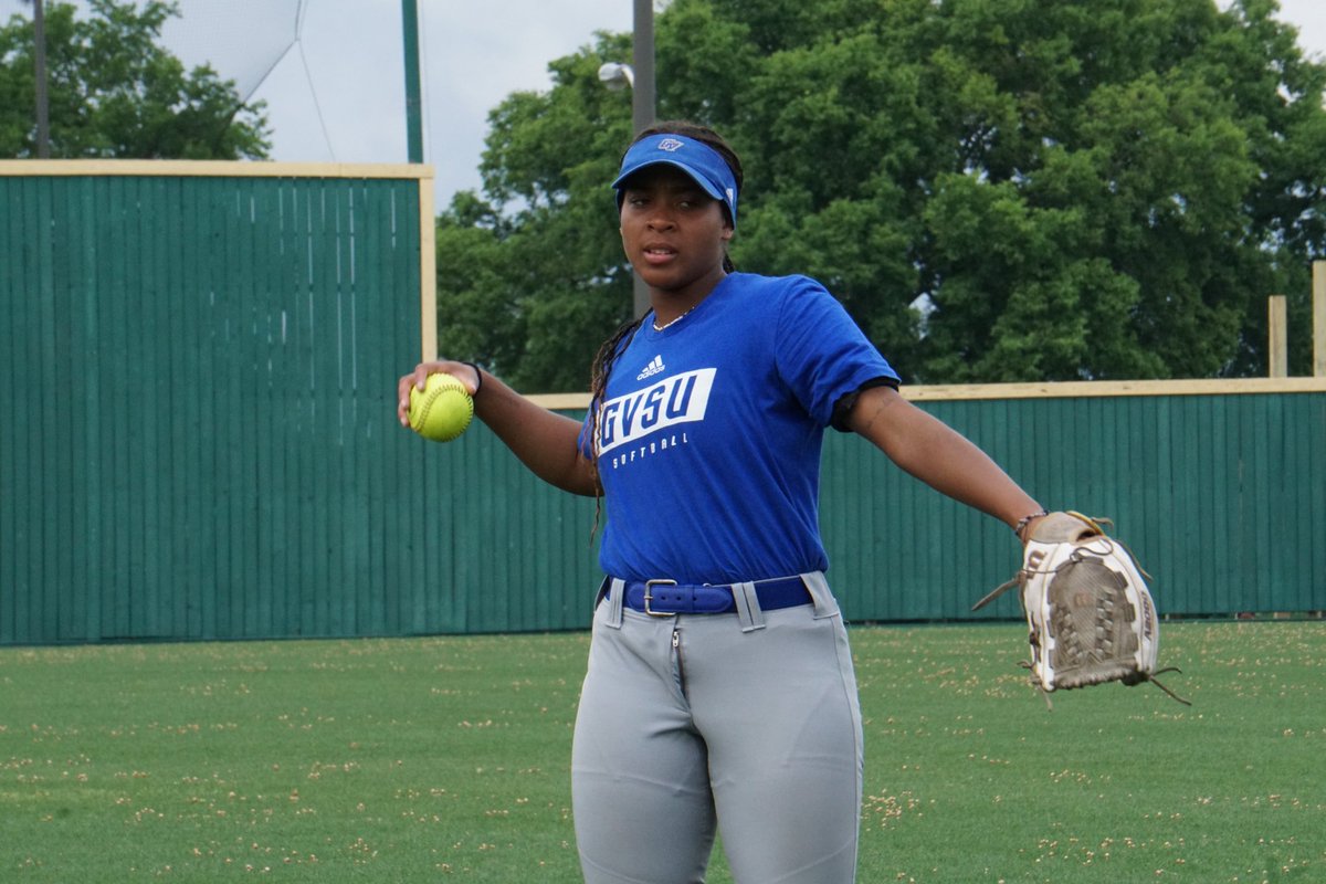 GVSU Softball tweet media
