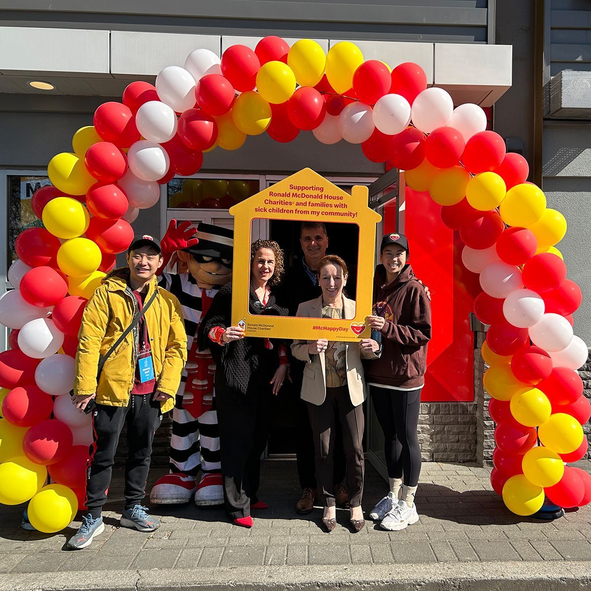 Happy McHappy Day! Stop by your local McDonalds today to support children's charities. We are so grateful to Tom Iatrou, the owner operator of the four McDonalds locations in Surrey, and his team for supporting Surrey Memorial Hospital's Children's Health Centre. ❤️