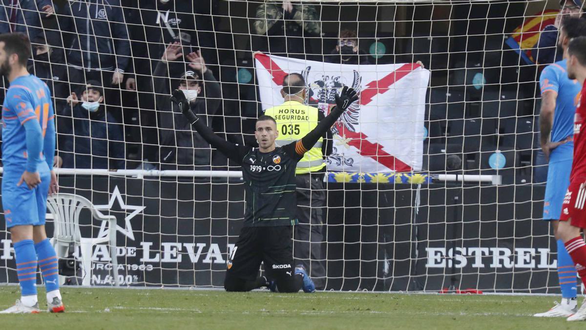 Shelbyker_'s tweet photo. Neuer hasta el minuto 88 / Neuer después del minuto 88 https://t.co/EOTEjgdcAJ