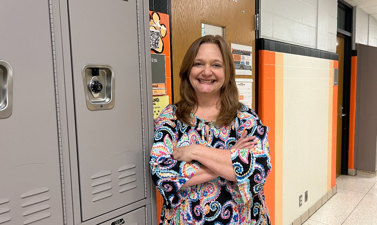 Irving ISD (@irvingisd) on Twitter photo Irving native Kim Land is retiring after spending the past 3️⃣0️⃣ years educating 👩🏫 students, all <a href="/TravisMSBobcats/">Travis Bobcats</a>. Read to learn more about Land and her impressive career 👉 sites.irvingisd.net/insider/2024/0…
#TeacherAppreciationWeek
#IISDReimagined Irving native Kim Land is retiring after spending the past 3️⃣0️⃣ years educating 👩🏫 students, all <a href="/TravisMSBobcats/">Travis Bobcats</a>. Read to learn more about Land and her impressive career 👉 sites.irvingisd.net/insider/2024/0…
#TeacherAppreciationWeek
#IISDReimagined