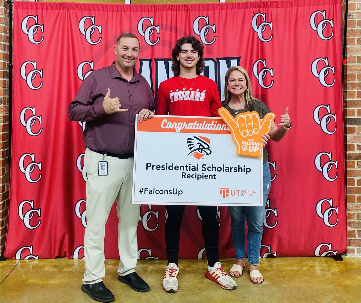 @utpb was at @canyonhscougars giving @HughWalterWhite the presidential scholarship! Thanks for visiting our campus and investing in our student athletes. You are getting a great one!