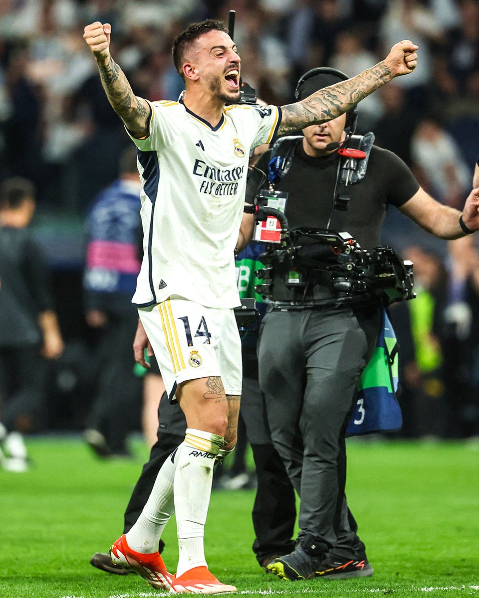 Two of Joselu's first three touches were goals. Madrid's hero 🥳