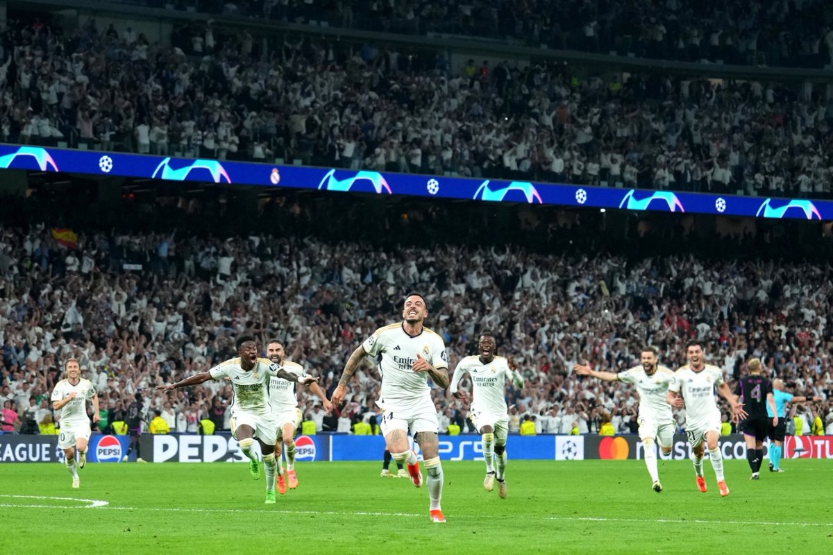 “Le maillot du Real Madrid est blanc. Il peut être taché de boue, de sueur et même de sang. Mais jamais de honte.” - Santiago Bernabeu