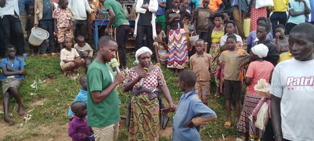 GISAGARAYEGO's tweet image. None kuwa 08/05/2024
Muri @GisagaraDistr mu mirenge ya #Mugombwa na #Kibilizi hakomereje ubukangurambaga bugamije gushishikariza ababyeyi gusubiza abana mu ishuri no gukurikirana imyigire yabo ni  ubukangurambaga bwateguwe n'Akerere buzakorerwa mu mirenge yose @RwandaYouthArts