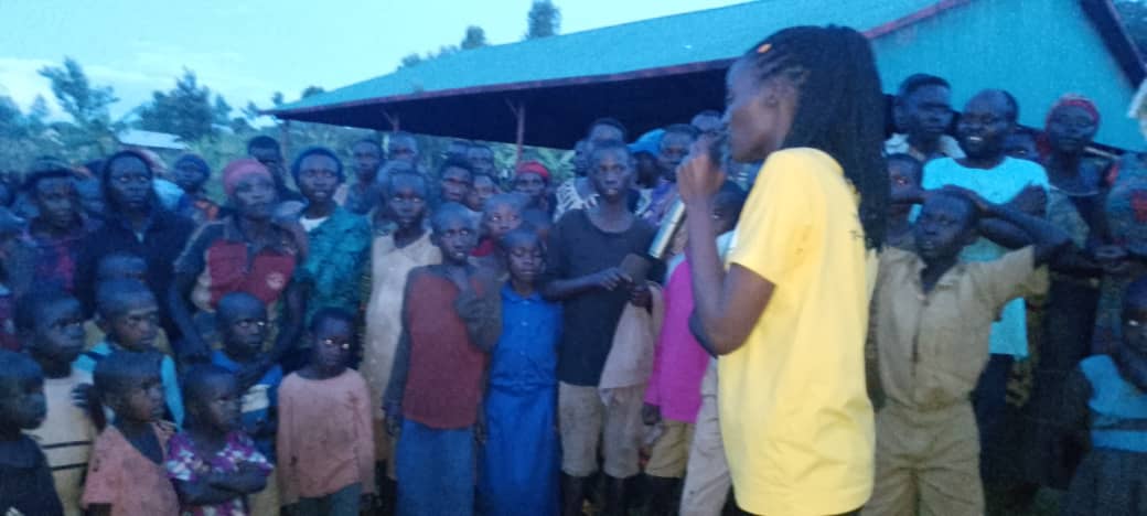 GISAGARAYEGO's tweet image. None kuwa 08/05/2024
Muri @GisagaraDistr mu mirenge ya #Mugombwa na #Kibilizi hakomereje ubukangurambaga bugamije gushishikariza ababyeyi gusubiza abana mu ishuri no gukurikirana imyigire yabo ni  ubukangurambaga bwateguwe n'Akerere buzakorerwa mu mirenge yose @RwandaYouthArts