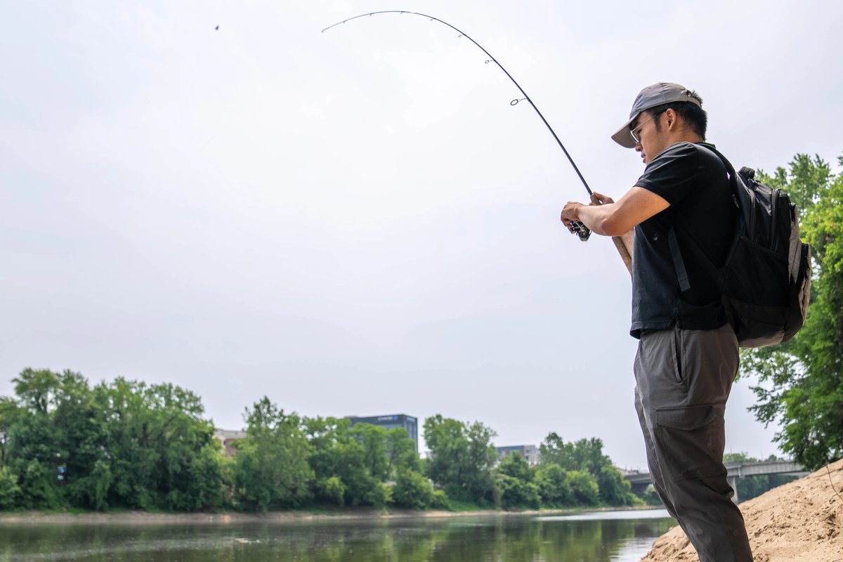 This Indiana angler's secret trick lead him to nab 15 Fish of the Year titles... #FishingLife #FishingAwards #fish kit.co/Emyzion/top-9-…