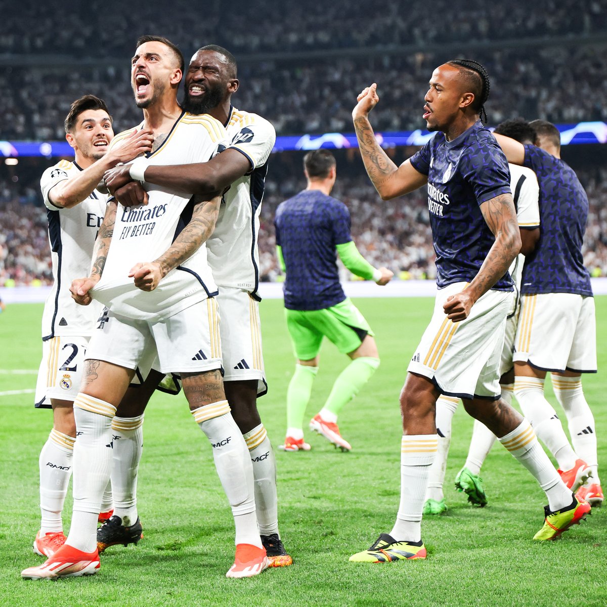 Semifinal vs. Man City (2022) ▪️ Down 5-4 until 90th minute ▪️ Rodrygo scores two in stoppage time to force ET ▪️ Madrid go on to win the tie Semifinal vs. Bayern (2024) ▪️ Down 3-2 until 88th minute ▪️ Joselu scores two to win the tie No one does it like Real Madrid 🤯