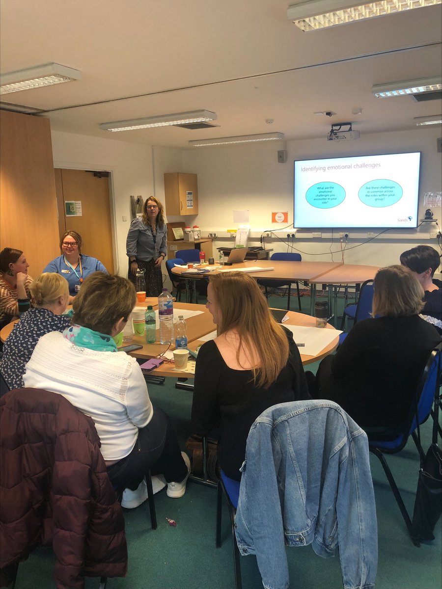 Sands delivered bereavement training to 46 healthcare professionals at AMH & @DrGrays_Elgin last week. These training days provide professionals with the knowledge and skills to help them feel more confident when caring for bereaved families. 🧡💙