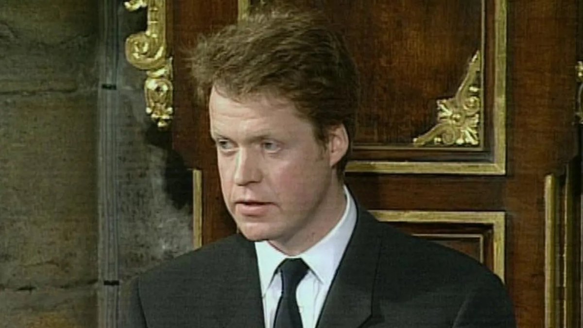 Today, Earl Spencer led the Spencer Family into St. Paul’s Cathedral & without uttering a word, single-handedly destroyed whatever negative B.S. the #ToxicBritishPress was a/b to run on #PrinceHarry. 

The promise Earl Spencer made to #PrincessDiana 26-years ago he kept. 🙏